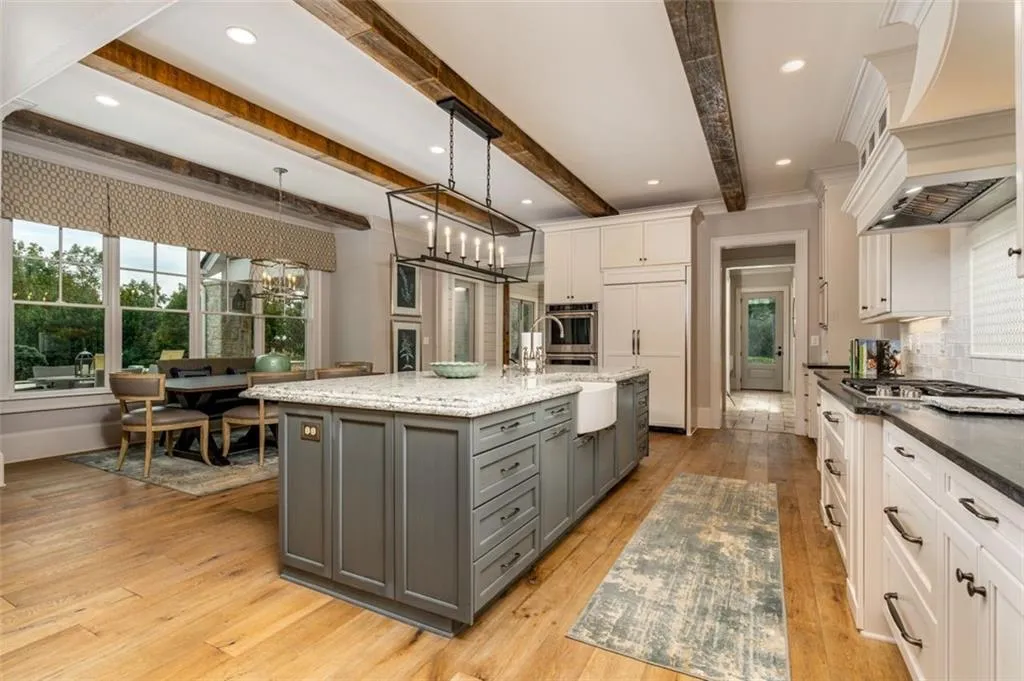 1020 Mount Vernon Highway, Sandy Springs, Georgia 30327, 4 Bedrooms Bedrooms, ,4 BathroomsBathrooms,Residential,Sold,1020 Mount Vernon Highway,7062186 1020 Mount Vernon Highway, Sandy Springs, Georgia 30327, 4 Bedrooms Bedrooms, ,4 BathroomsBathrooms,Residential,Sold,1020 Mount Vernon Highway,7062186