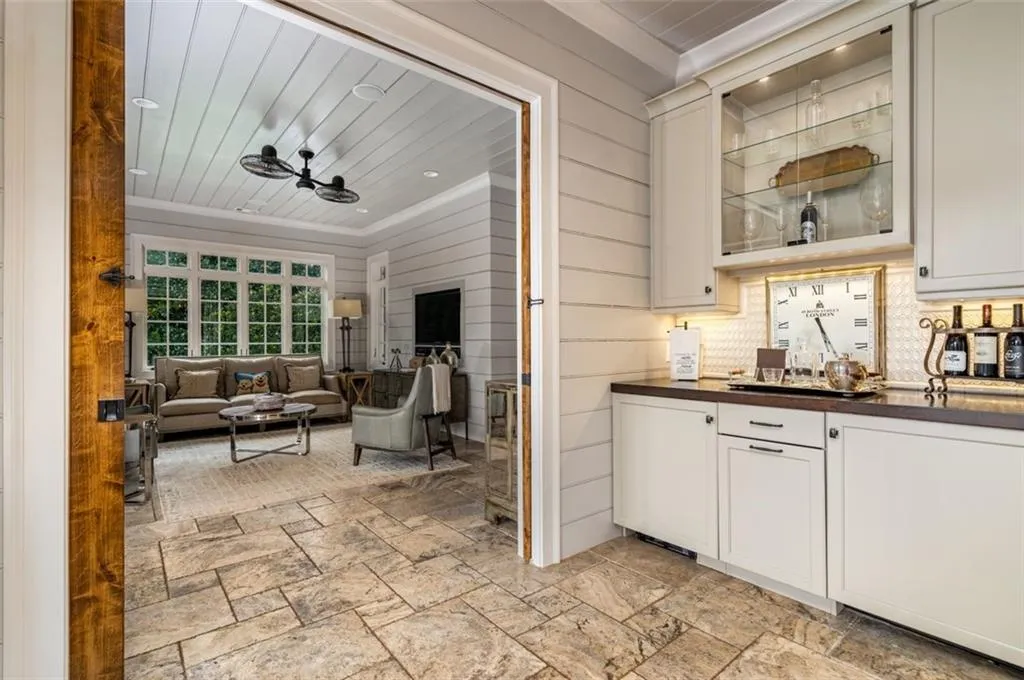 1020 Mount Vernon Highway, Sandy Springs, Georgia 30327, 4 Bedrooms Bedrooms, ,4 BathroomsBathrooms,Residential,Sold,1020 Mount Vernon Highway,7062186 1020 Mount Vernon Highway, Sandy Springs, Georgia 30327, 4 Bedrooms Bedrooms, ,4 BathroomsBathrooms,Residential,Sold,1020 Mount Vernon Highway,7062186