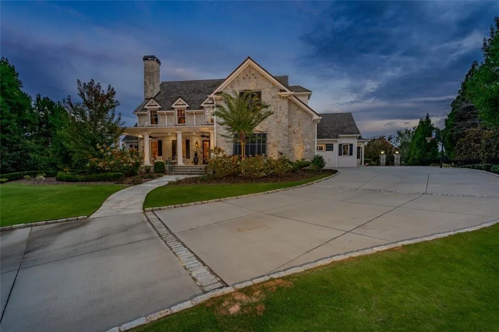 1020 Mount Vernon Highway, Sandy Springs, Georgia 30327, 4 Bedrooms Bedrooms, ,4 BathroomsBathrooms,Residential,Sold,1020 Mount Vernon Highway,7062186 1020 Mount Vernon Highway, Sandy Springs, Georgia 30327, 4 Bedrooms Bedrooms, ,4 BathroomsBathrooms,Residential,Sold,1020 Mount Vernon Highway,7062186