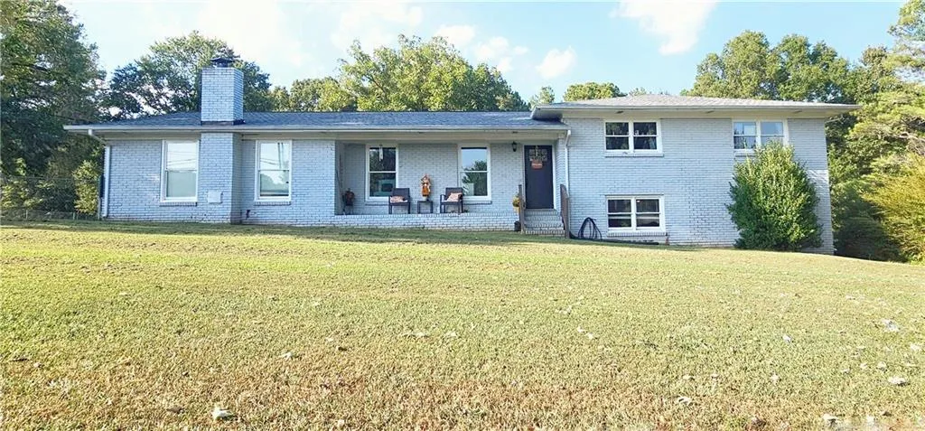1215 Fairview Road Nw, Calhoun, Georgia 30701