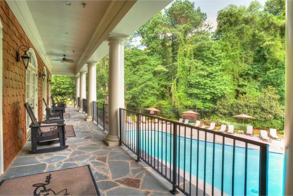 200 River Vista Drive Unit 238, Atlanta, Georgia 30339, 2 Bedrooms Bedrooms, ,2 BathroomsBathrooms,Residential,Sold,200 River Vista Drive Unit 238,5850084