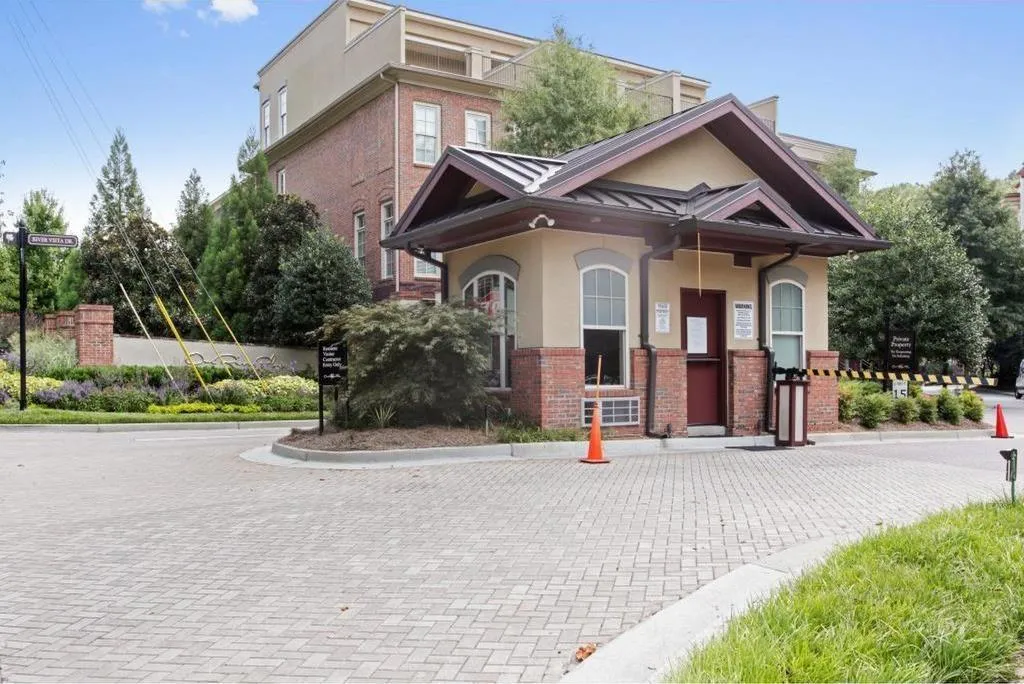 200 River Vista Drive Unit 238, Atlanta, Georgia 30339, 2 Bedrooms Bedrooms, ,2 BathroomsBathrooms,Residential,Sold,200 River Vista Drive Unit 238,5850084