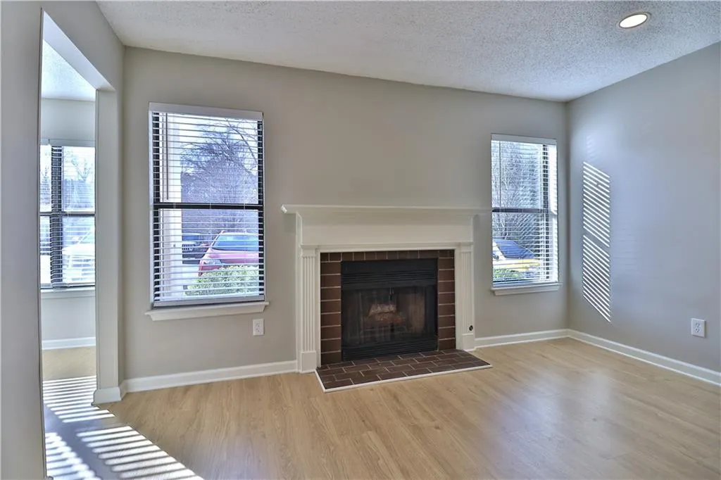 1412 Huntingdon Chase, Sandy Springs, Georgia 30350, 2 Bedrooms Bedrooms, ,2 BathroomsBathrooms,Residential,For Sale,1412 Huntingdon Chase,7709474