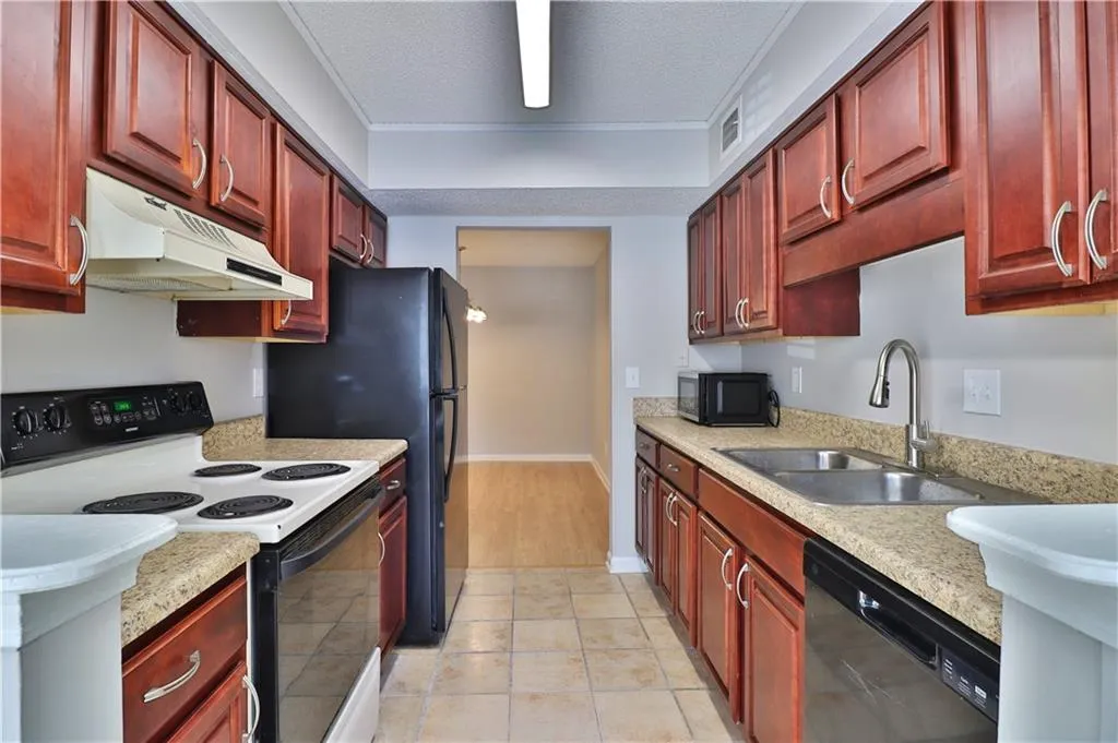 1412 Huntingdon Chase, Sandy Springs, Georgia 30350, 2 Bedrooms Bedrooms, ,2 BathroomsBathrooms,Residential,For Sale,1412 Huntingdon Chase,7709474