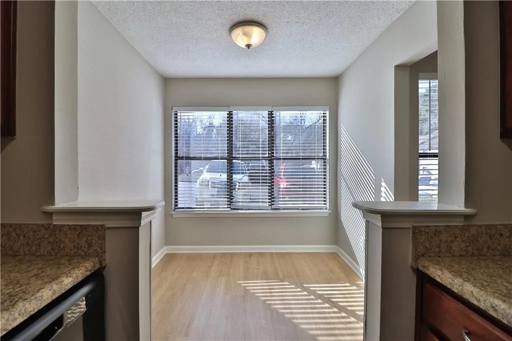 1412 Huntingdon Chase, Sandy Springs, Georgia 30350, 2 Bedrooms Bedrooms, ,2 BathroomsBathrooms,Residential,For Sale,1412 Huntingdon Chase,7709474