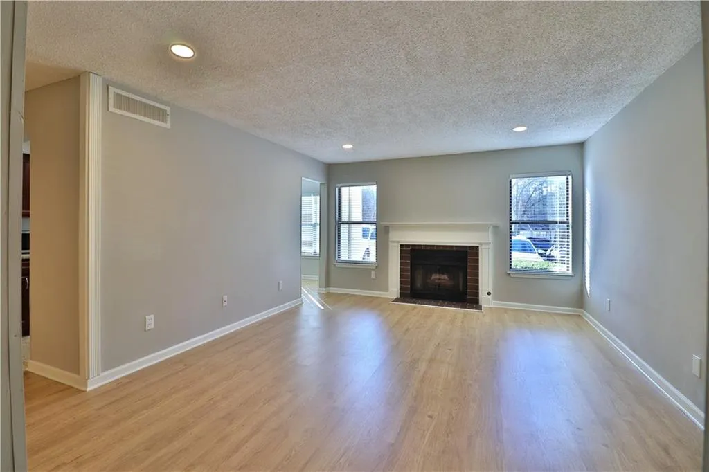 1412 Huntingdon Chase, Sandy Springs, Georgia 30350, 2 Bedrooms Bedrooms, ,2 BathroomsBathrooms,Residential,For Sale,1412 Huntingdon Chase,7709474