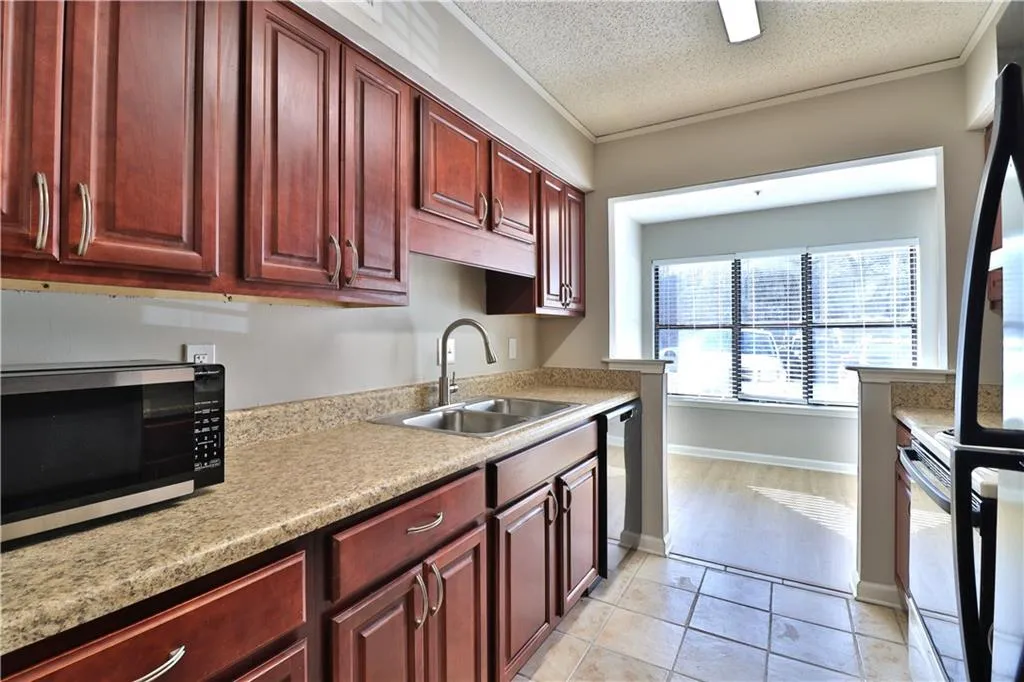 1412 Huntingdon Chase, Sandy Springs, Georgia 30350, 2 Bedrooms Bedrooms, ,2 BathroomsBathrooms,Residential,For Sale,1412 Huntingdon Chase,7709474