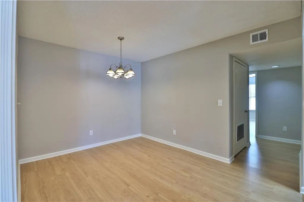 1412 Huntingdon Chase, Sandy Springs, Georgia 30350, 2 Bedrooms Bedrooms, ,2 BathroomsBathrooms,Residential,For Sale,1412 Huntingdon Chase,7709474