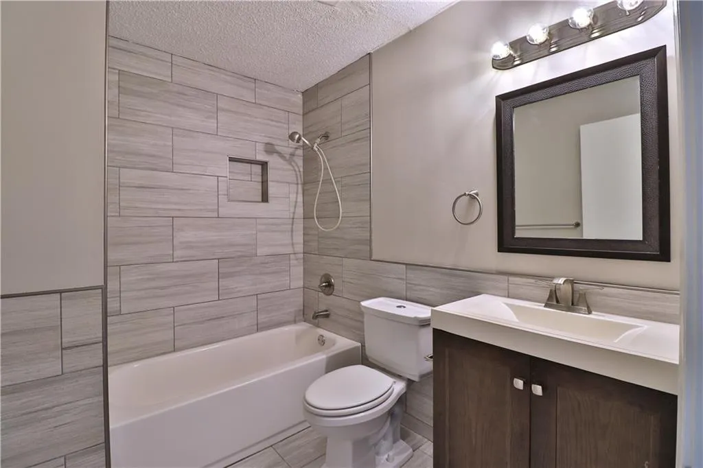 1412 Huntingdon Chase, Sandy Springs, Georgia 30350, 2 Bedrooms Bedrooms, ,2 BathroomsBathrooms,Residential,For Sale,1412 Huntingdon Chase,7709474