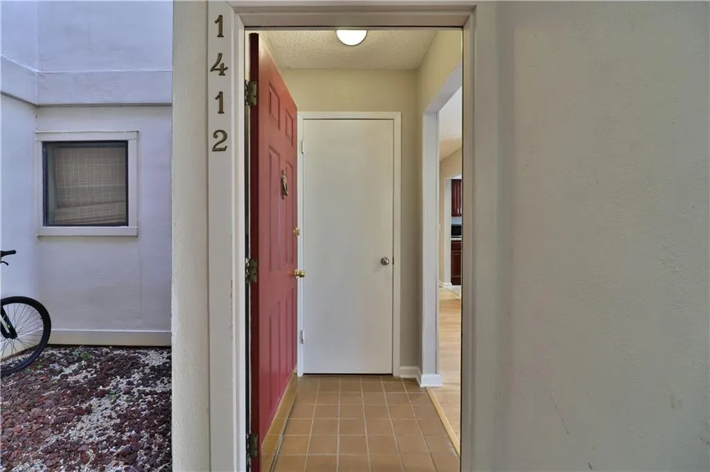 1412 Huntingdon Chase, Sandy Springs, Georgia 30350, 2 Bedrooms Bedrooms, ,2 BathroomsBathrooms,Residential,For Sale,1412 Huntingdon Chase,7709474