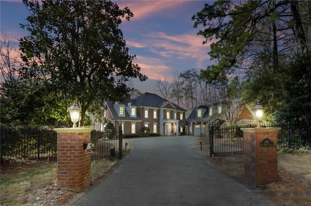 140 Jett Forest Court, Sandy Springs, Georgia 30327, 6 Bedrooms Bedrooms, ,5 BathroomsBathrooms,Residential,Sold,140 Jett Forest Court,6678021
