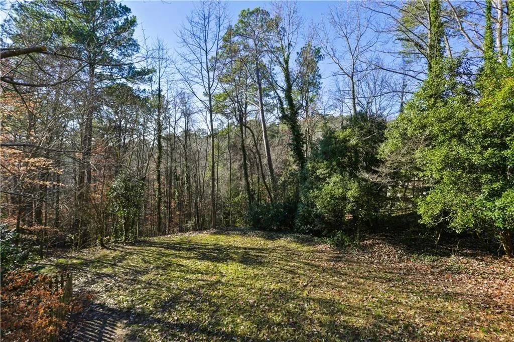 140 Jett Forest Court, Sandy Springs, Georgia 30327, 6 Bedrooms Bedrooms, ,5 BathroomsBathrooms,Residential,Sold,140 Jett Forest Court,6678021