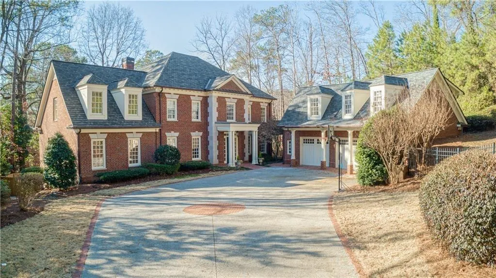 140 Jett Forest Court, Sandy Springs, Georgia 30327, 6 Bedrooms Bedrooms, ,5 BathroomsBathrooms,Residential,Sold,140 Jett Forest Court,6678021