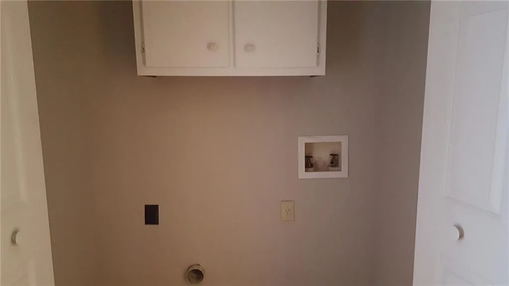 455 Towergate Place, Sandy Springs, Georgia 30350, 2 Bedrooms Bedrooms, ,2 BathroomsBathrooms,Residential,Sold,455 Towergate Place,5842299