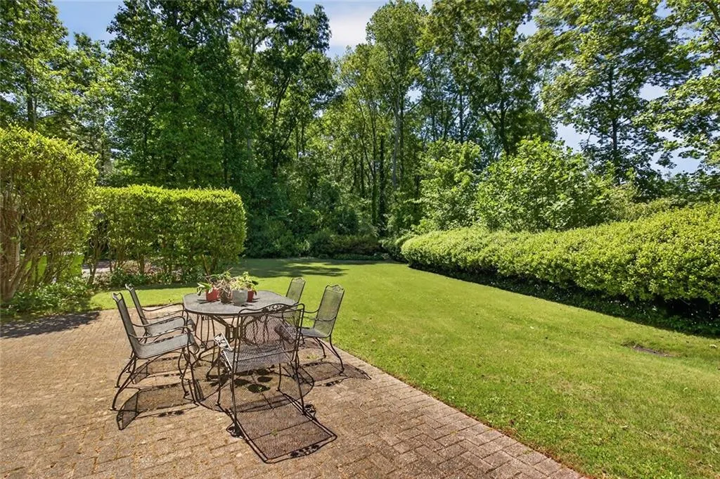 Sandy Springs, Georgia 30328, 5 Bedrooms Bedrooms, ,3 BathroomsBathrooms,Residential,For Sale,7761056