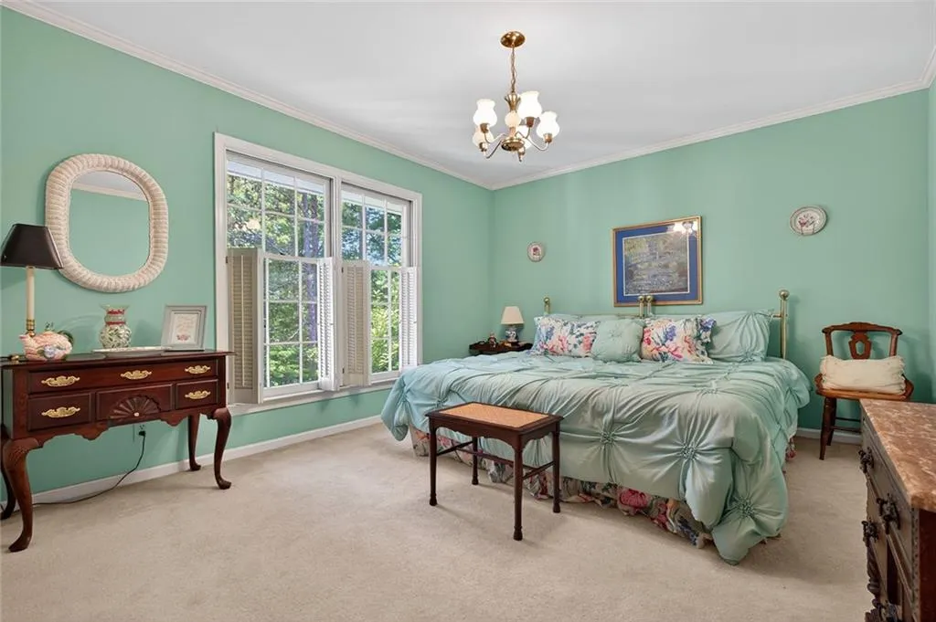 Sandy Springs, Georgia 30328, 5 Bedrooms Bedrooms, ,3 BathroomsBathrooms,Residential,For Sale,7761056