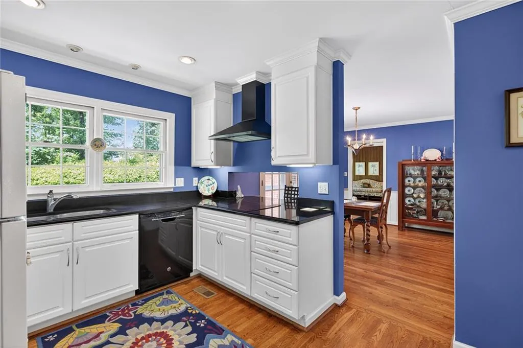 Sandy Springs, Georgia 30328, 5 Bedrooms Bedrooms, ,3 BathroomsBathrooms,Residential,For Sale,7761056
