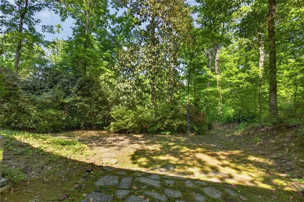Sandy Springs, Georgia 30328, 5 Bedrooms Bedrooms, ,3 BathroomsBathrooms,Residential,For Sale,7761056