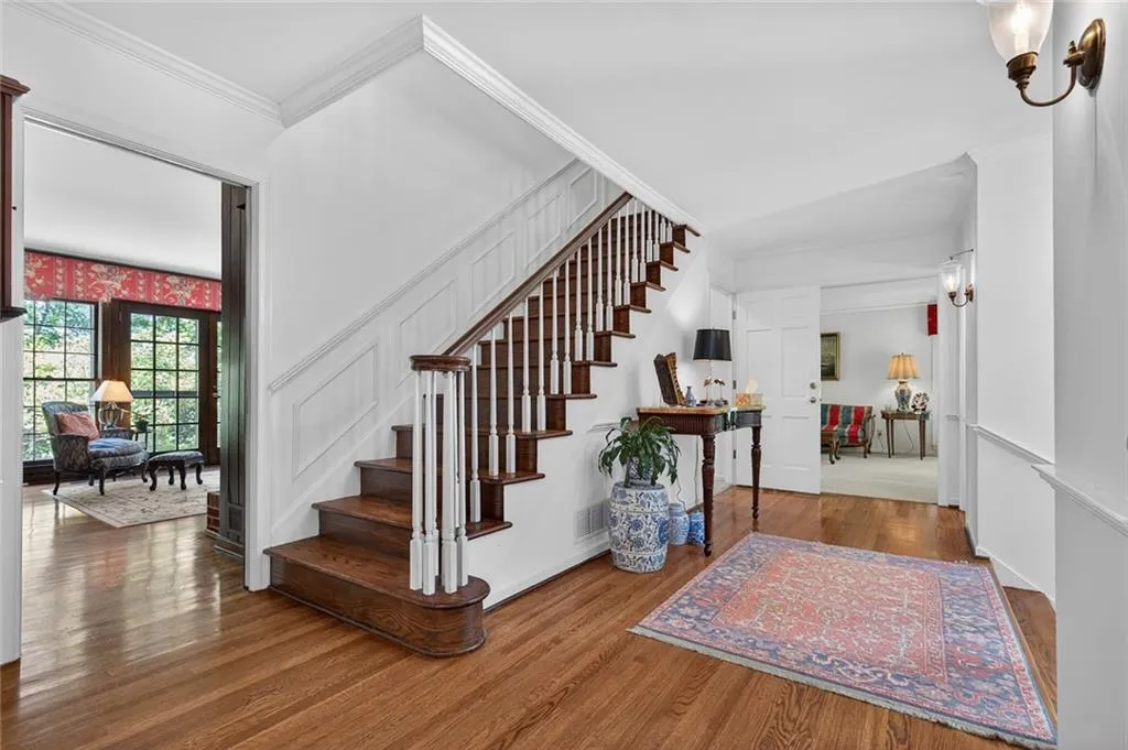 Sandy Springs, Georgia 30328, 5 Bedrooms Bedrooms, ,3 BathroomsBathrooms,Residential,For Sale,7761056