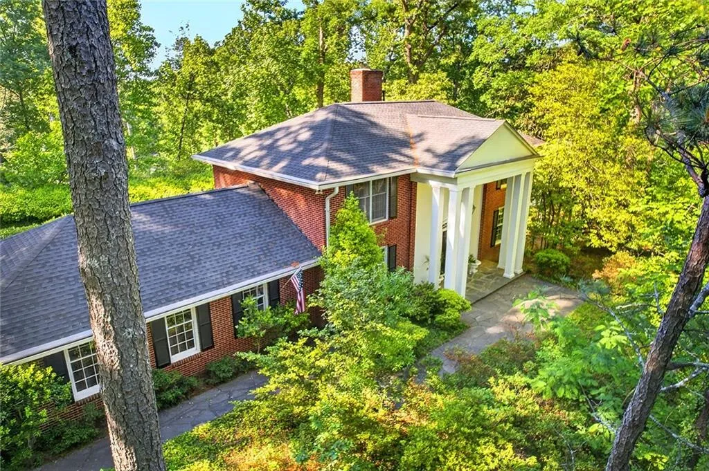 Sandy Springs, Georgia 30328, 5 Bedrooms Bedrooms, ,3 BathroomsBathrooms,Residential,For Sale,7761056