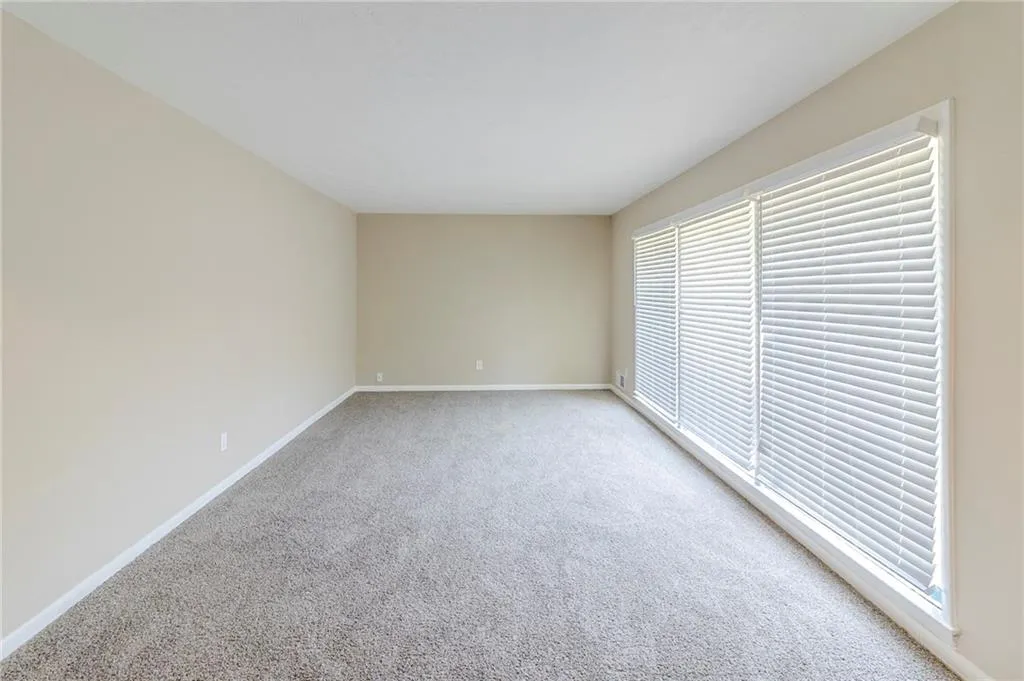 738 Laverne Drive Nw, Atlanta, Georgia 30318, 6 Bedrooms Bedrooms, ,2 BathroomsBathrooms,Residential,Sold,738 Laverne Drive Nw,7561432
