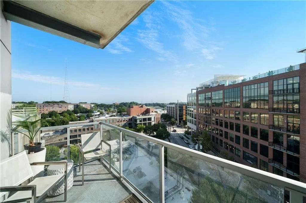 1100 Howell Mill Road Nw Unit 708, Atlanta, Georgia 30318, 2 Bedrooms Bedrooms, ,2 BathroomsBathrooms,Residential,For Sale,1100 Howell Mill Road Nw Unit 708,7529349