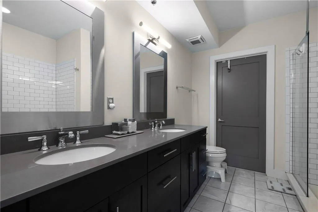 1100 Howell Mill Road Nw Unit 708, Atlanta, Georgia 30318, 3 Bedrooms Bedrooms, ,2 BathroomsBathrooms,Residential,For Sale,1100 Howell Mill Road Nw Unit 708,7529349