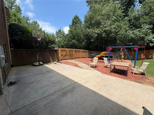 180 Village Green Court Sw Unit B, Lilburn, Georgia 30047