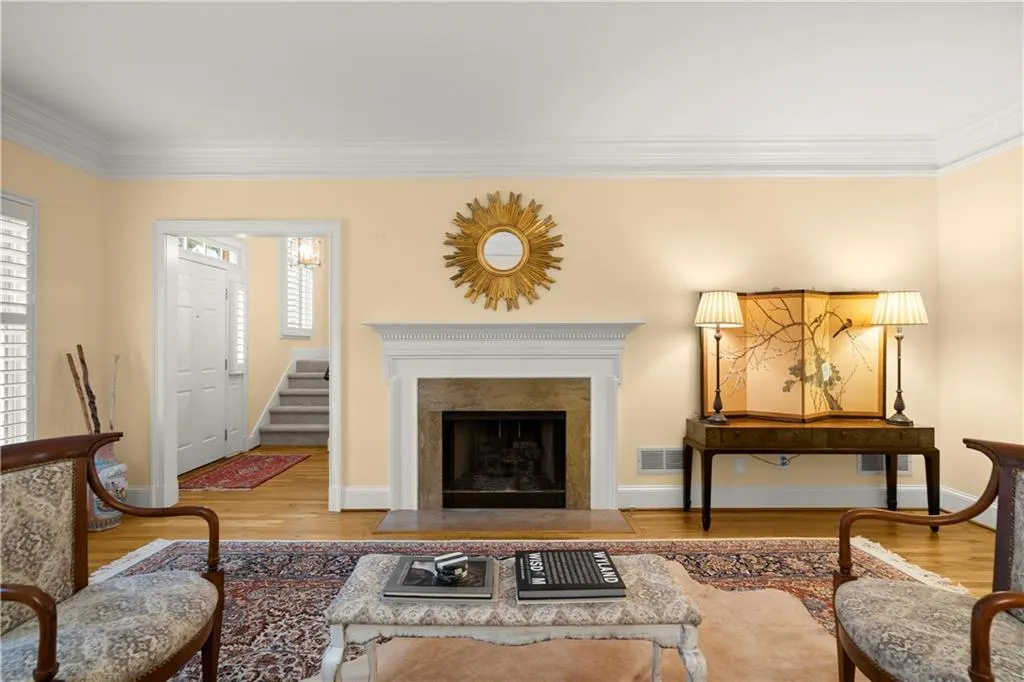 40 Ivy Chase Ne, Atlanta, Georgia 30342, 3 Bedrooms Bedrooms, ,2 BathroomsBathrooms,Residential,For Sale,40 Ivy Chase Ne,7578326