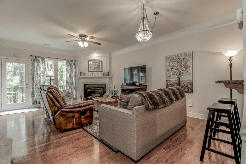 2134 Weldonberry Drive Unit 2134, Atlanta, Georgia 30319, 3 Bedrooms Bedrooms, ,3 BathroomsBathrooms,Residential,Sold,2134 Weldonberry Drive Unit 2134,5604655