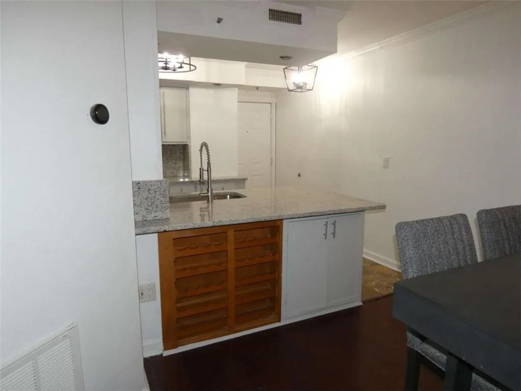 795 Hammond Drive, Atlanta, Georgia 30328, 1 Bedroom Bedrooms, ,1 BathroomBathrooms,Residential,For Sale,795 Hammond Drive,7632329