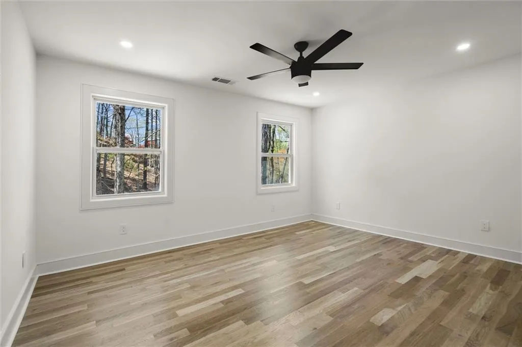 7055 Hunters Branch Drive, Atlanta, Georgia 30328, 6 Bedrooms Bedrooms, ,5 BathroomsBathrooms,Residential,Sold,7055 Hunters Branch Drive,7542957