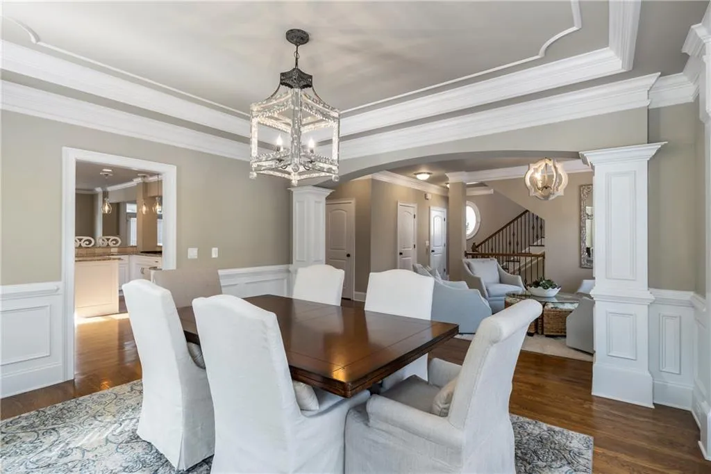 7989 Magnolia Square, Sandy Springs, Georgia 30350, 5 Bedrooms Bedrooms, ,3 BathroomsBathrooms,Residential,Sold,7989 Magnolia Square,6803085