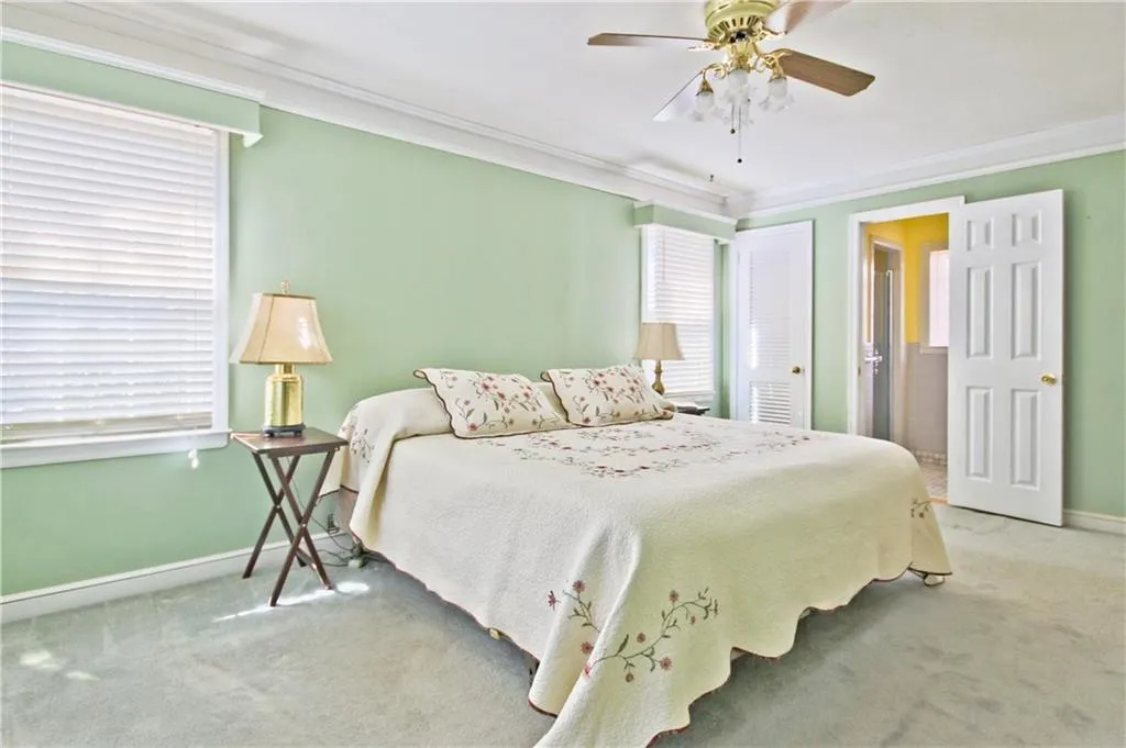5930 Greenbrier Road, Sandy Springs, Georgia 30328, 3 Bedrooms Bedrooms, ,2 BathroomsBathrooms,Residential,Sold,5930 Greenbrier Road,5662005