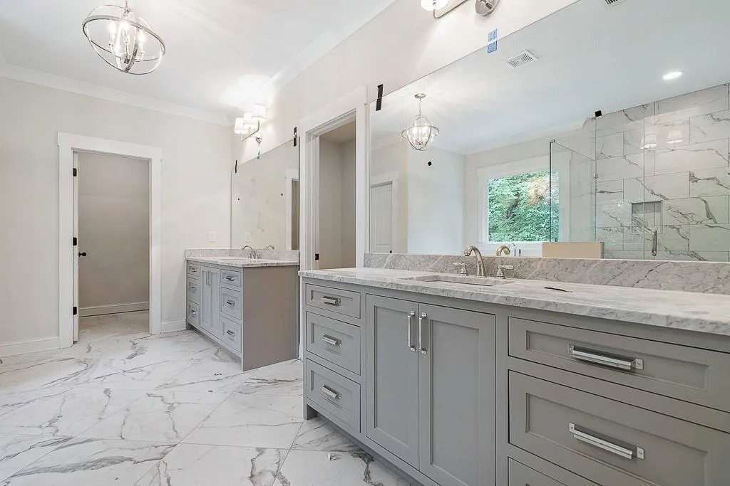 6485 Bridgewood Valley Road, Sandy Springs, Georgia 30328, 5 Bedrooms Bedrooms, ,4 BathroomsBathrooms,Residential,Sold,6485 Bridgewood Valley Road,6630897