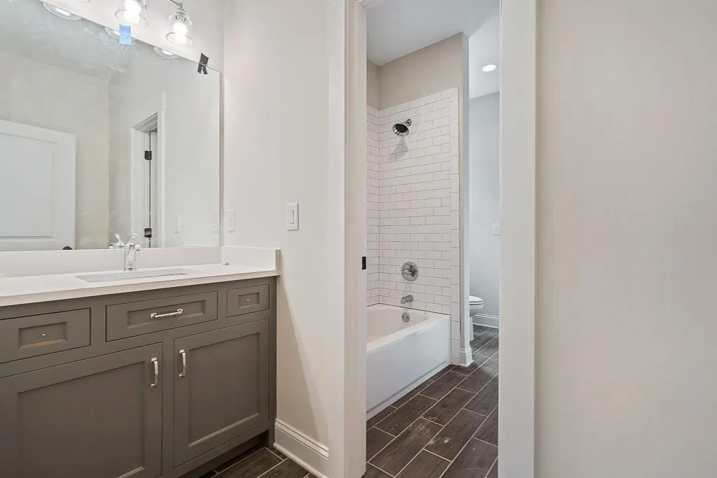 6485 Bridgewood Valley Road, Sandy Springs, Georgia 30328, 5 Bedrooms Bedrooms, ,4 BathroomsBathrooms,Residential,Sold,6485 Bridgewood Valley Road,6630897