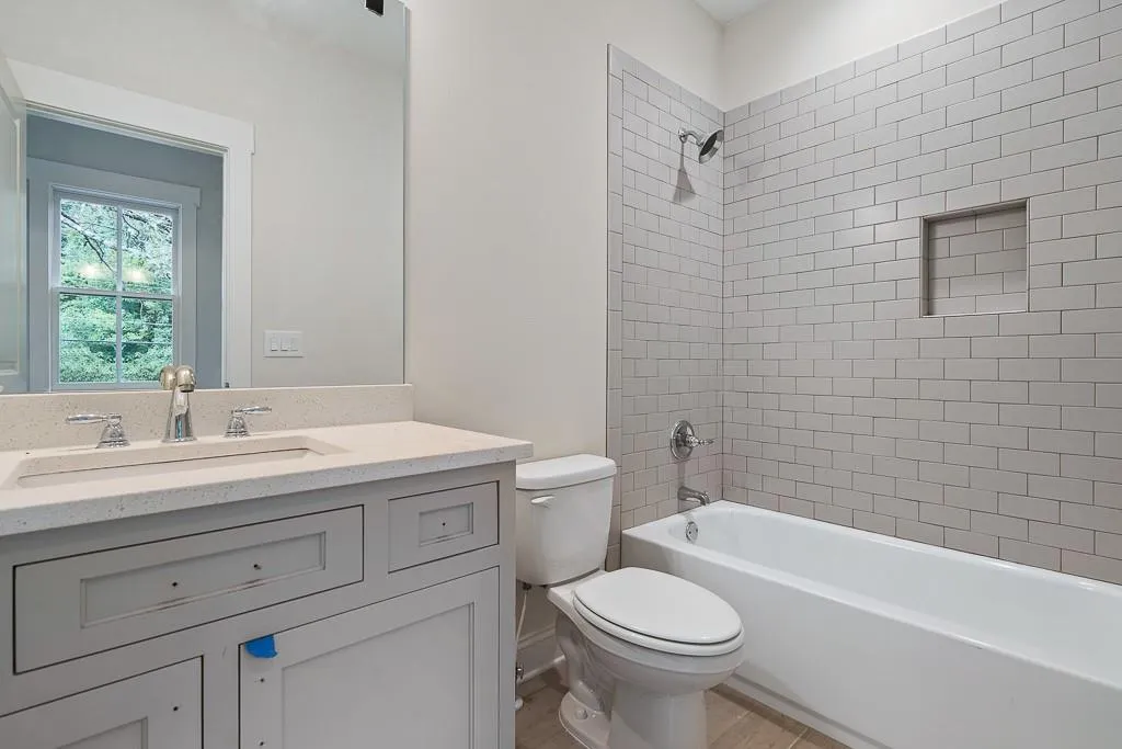 6485 Bridgewood Valley Road, Sandy Springs, Georgia 30328, 5 Bedrooms Bedrooms, ,4 BathroomsBathrooms,Residential,Sold,6485 Bridgewood Valley Road,6630897