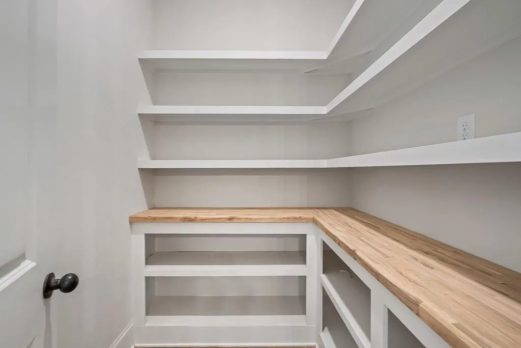 6485 Bridgewood Valley Road, Sandy Springs, Georgia 30328, 5 Bedrooms Bedrooms, ,4 BathroomsBathrooms,Residential,Sold,6485 Bridgewood Valley Road,6630897