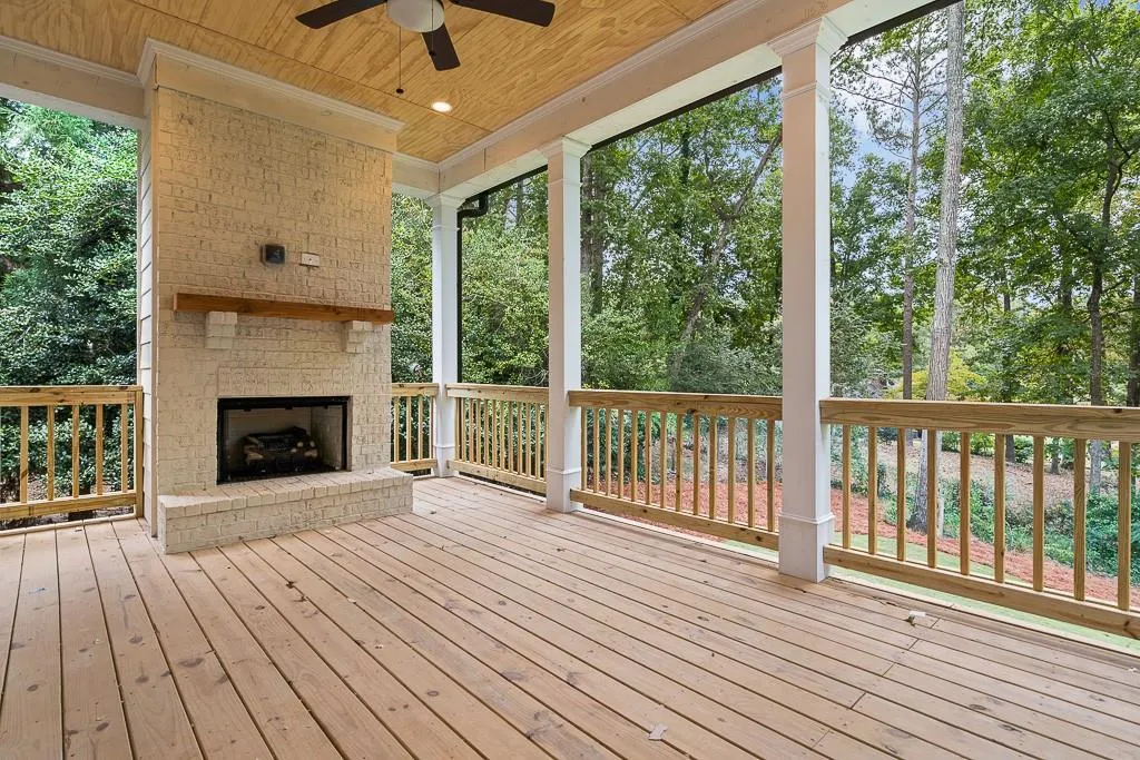 6485 Bridgewood Valley Road, Sandy Springs, Georgia 30328, 5 Bedrooms Bedrooms, ,4 BathroomsBathrooms,Residential,Sold,6485 Bridgewood Valley Road,6630897