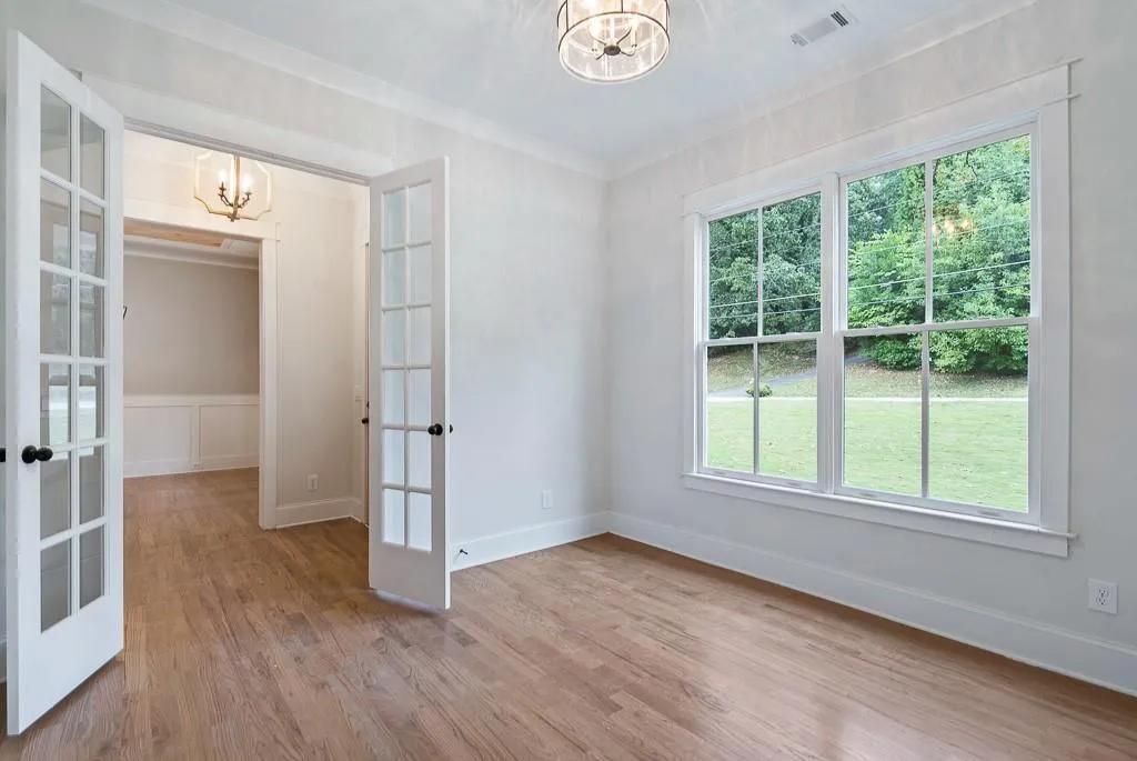 6485 Bridgewood Valley Road, Sandy Springs, Georgia 30328, 5 Bedrooms Bedrooms, ,4 BathroomsBathrooms,Residential,Sold,6485 Bridgewood Valley Road,6630897