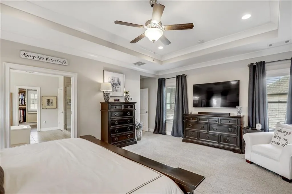 6626 Sterling Drive, Sandy Springs, Georgia 30328, 3 Bedrooms Bedrooms, ,3 BathroomsBathrooms,Residential,Sold,6626 Sterling Drive,6936742