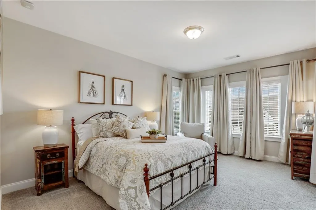 6626 Sterling Drive, Sandy Springs, Georgia 30328, 3 Bedrooms Bedrooms, ,3 BathroomsBathrooms,Residential,Sold,6626 Sterling Drive,6936742