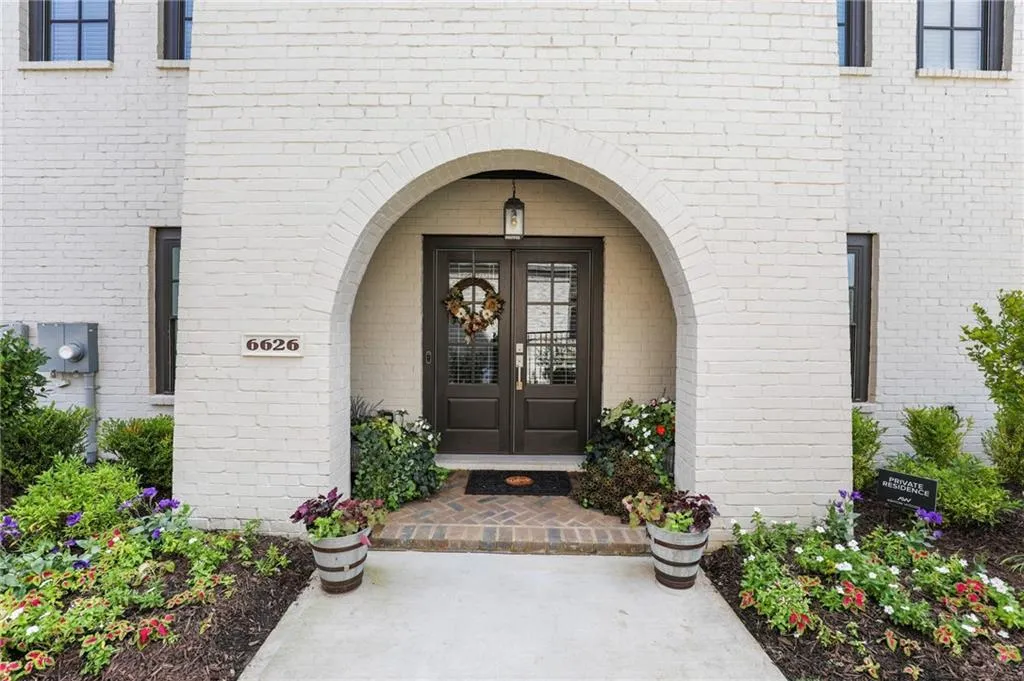6626 Sterling Drive, Sandy Springs, Georgia 30328, 3 Bedrooms Bedrooms, ,3 BathroomsBathrooms,Residential,Sold,6626 Sterling Drive,6936742