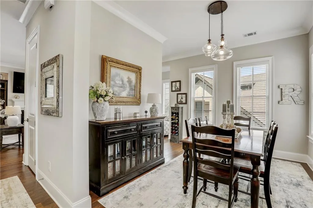 6626 Sterling Drive, Sandy Springs, Georgia 30328, 3 Bedrooms Bedrooms, ,3 BathroomsBathrooms,Residential,Sold,6626 Sterling Drive,6936742