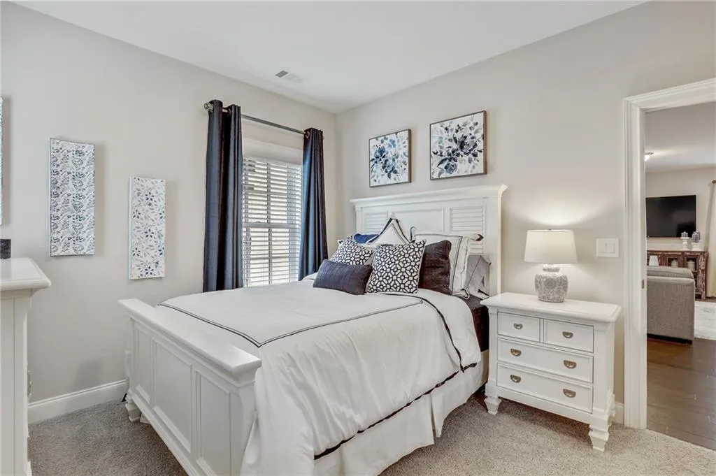 6626 Sterling Drive, Sandy Springs, Georgia 30328, 3 Bedrooms Bedrooms, ,3 BathroomsBathrooms,Residential,Sold,6626 Sterling Drive,6936742