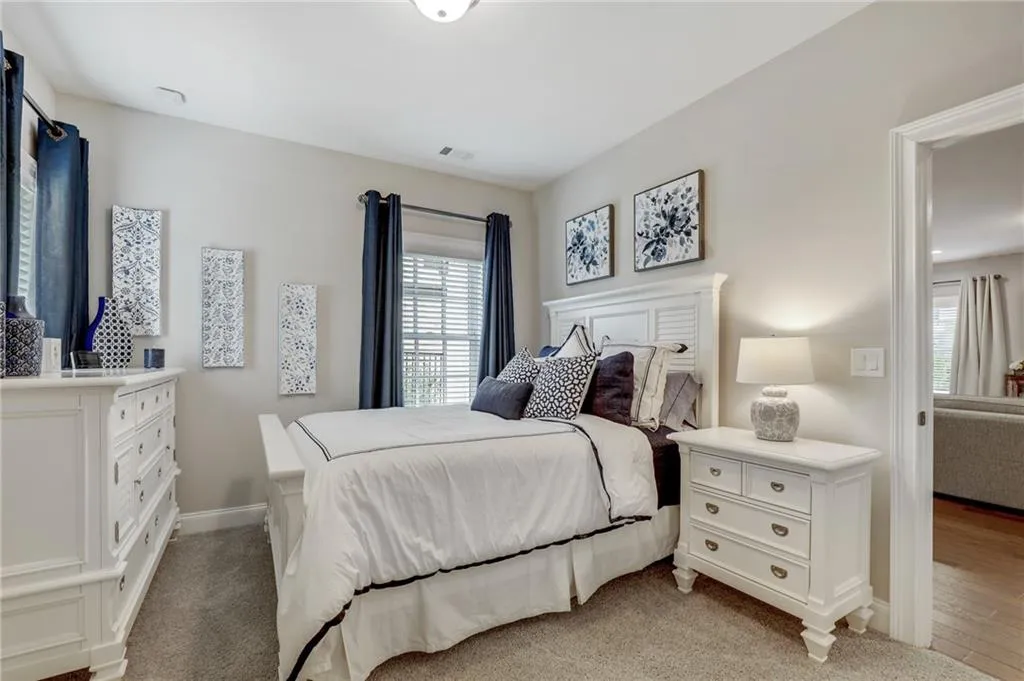 6626 Sterling Drive, Sandy Springs, Georgia 30328, 3 Bedrooms Bedrooms, ,3 BathroomsBathrooms,Residential,Sold,6626 Sterling Drive,6936742