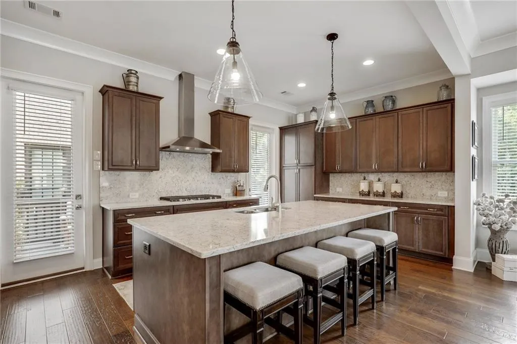6626 Sterling Drive, Sandy Springs, Georgia 30328, 3 Bedrooms Bedrooms, ,3 BathroomsBathrooms,Residential,Sold,6626 Sterling Drive,6936742