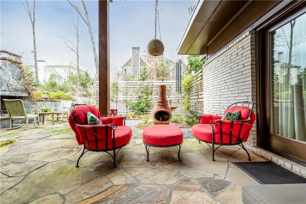 360 Elden Drive, Sandy Springs, Georgia 30342, 4 Bedrooms Bedrooms, ,3 BathroomsBathrooms,Residential,Sold,360 Elden Drive,6854461