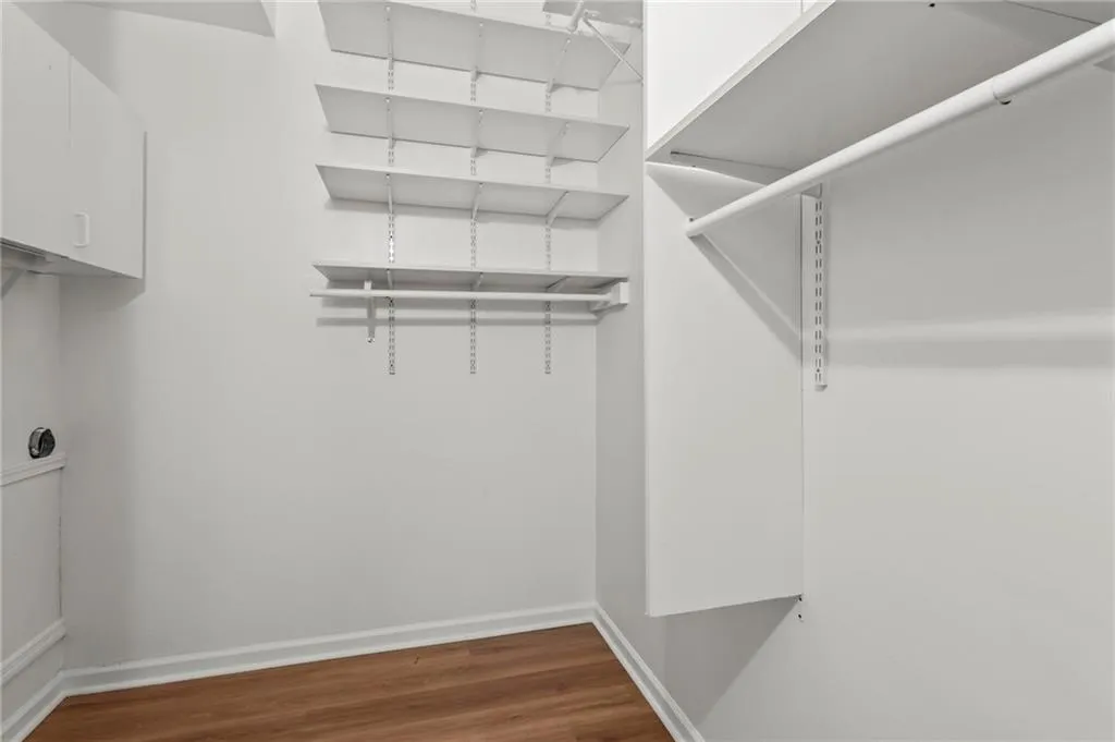 1421 Peachtree Street Ne Unit 211, Atlanta, Georgia 30309, 2 Bedrooms Bedrooms, ,1 BathroomBathrooms,Residential,For Sale,1421 Peachtree Street Ne Unit 211,7574115