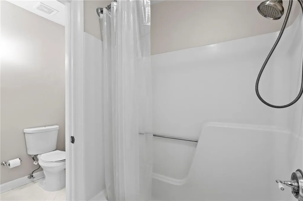 1421 Peachtree Street Ne Unit 211, Atlanta, Georgia 30309, 2 Bedrooms Bedrooms, ,1 BathroomBathrooms,Residential,For Sale,1421 Peachtree Street Ne Unit 211,7574115